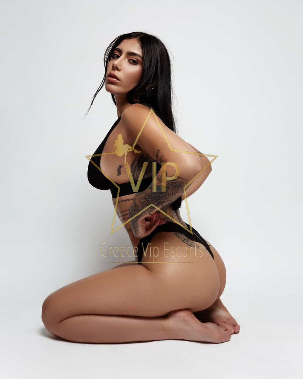 ESCORTS-ATHENS-GIRL-MIA-SEXY-BRUNNETE-HOT-5