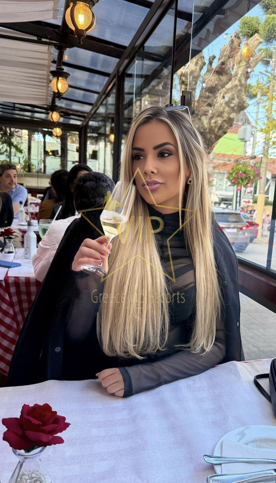 ESCORTS-ATHENS-NINA-SUPER-MODEL-BLOND-SEXY-6